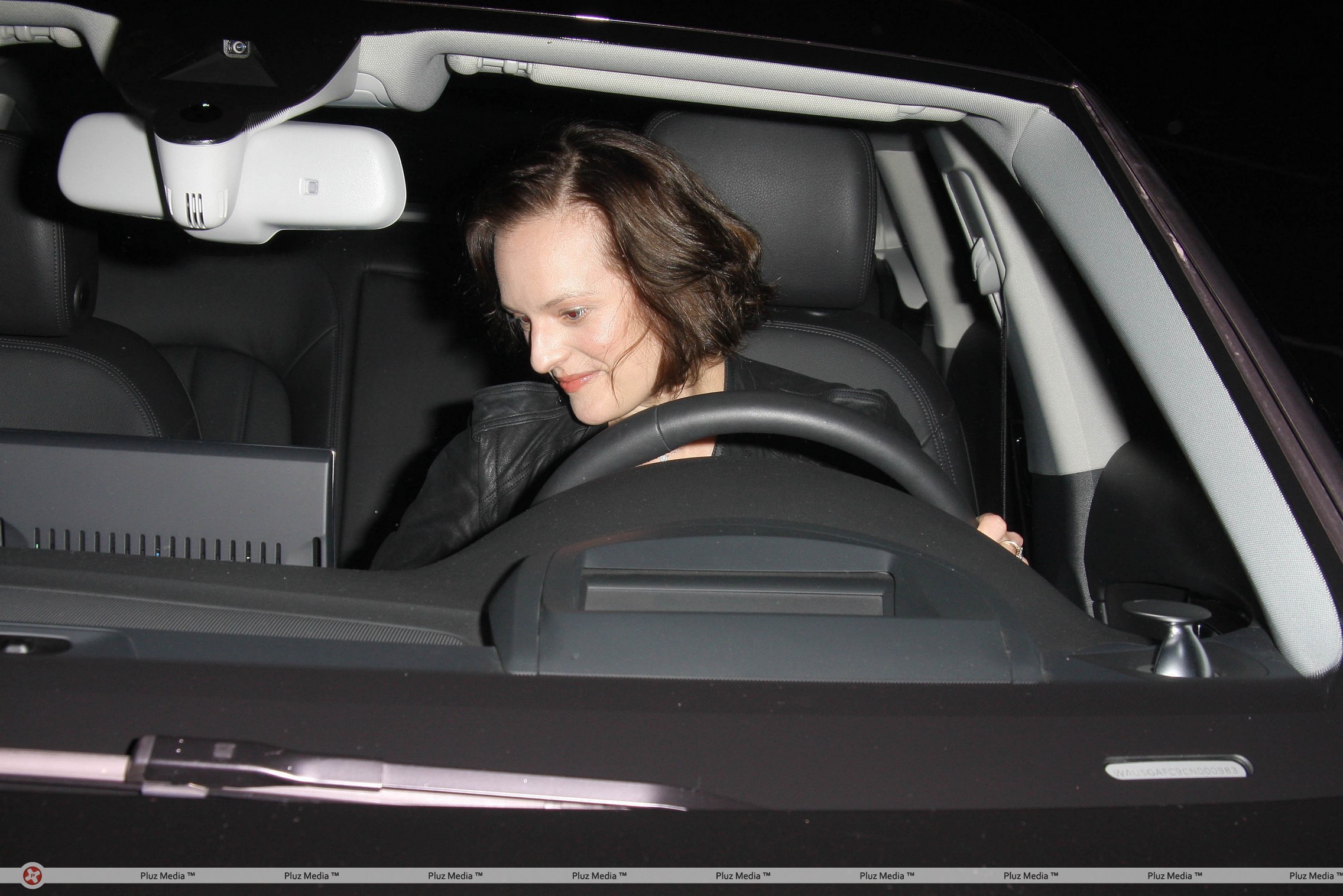 Elisabeth Moss leaving the Chateau Marmont Hotel | Picture 106541